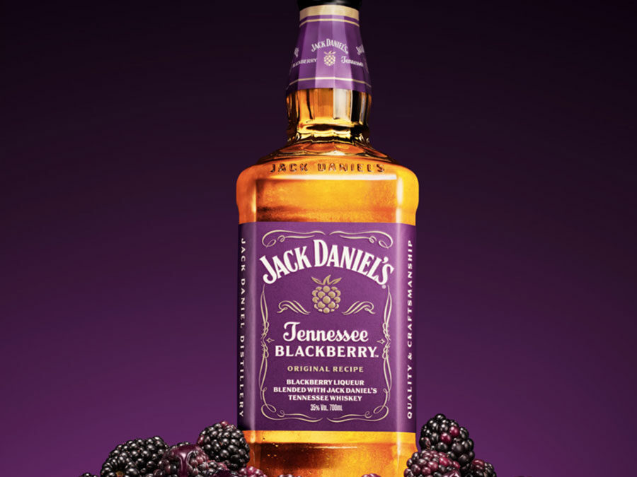 Jack Daniel’s lance en France sa nouvelle référence aromatisée : Jack Daniel’s Tennessee Blackberry