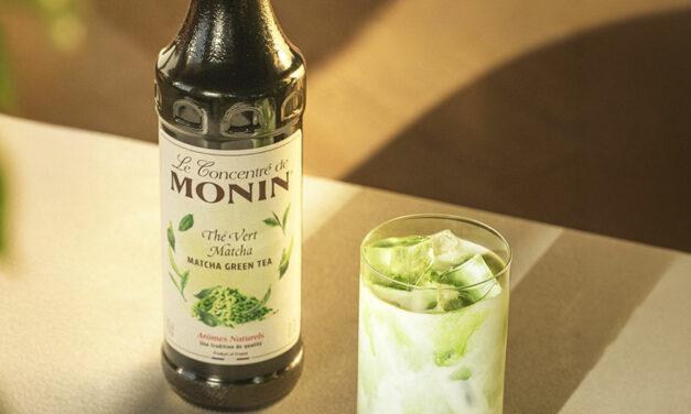 Cocktail au concentré Monin : Iced Matcha Latte Mangue