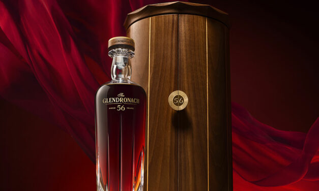 The Glendronach 56 ans : un Single Malt distillé en 1968, édition limitée à 200 carafes